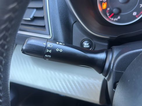 Used 2019 Subaru Ascent Premium image 32