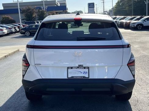 Used 2026 Hyundai Kona SE FWD image 6