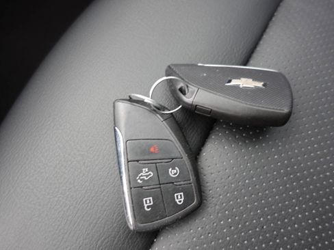 Used 2023 Chevrolet Silverado 1500 LT image 35