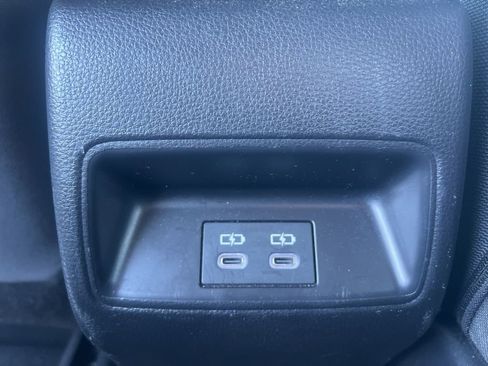 Used 2025 Toyota Corolla LE image 22