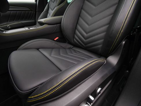 New 2025 Maserati Grecale Modena image 48