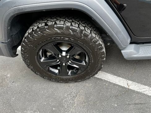 Used 2020 Jeep Wrangler Unlimited Sport AWD/4WD image 12