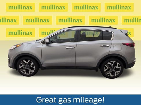 Used 2022 Kia Sportage EX w/ EX Technology Package FWD image 11