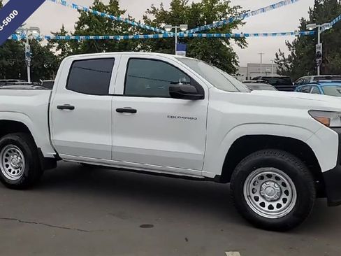 New 2026 Chevrolet Colorado W/T image 3