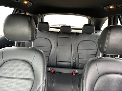 Used 2020 Mercedes-Benz GLC 300 image 25