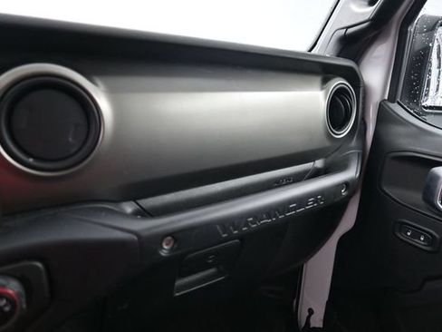 Certified 2018 Jeep Wrangler Unlimited Sport S AWD/4WD image 25