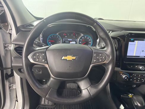 Used 2018 Chevrolet Traverse Premier w/ Driver Confidence II Package FWD image 15