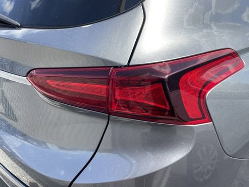 Used 2019 Hyundai Santa Fe Limited FWD image 7