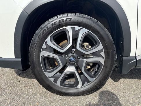 Used 2023 Subaru Ascent Touring image 6