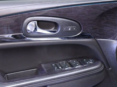 Used 2015 Buick Enclave Leather image 17