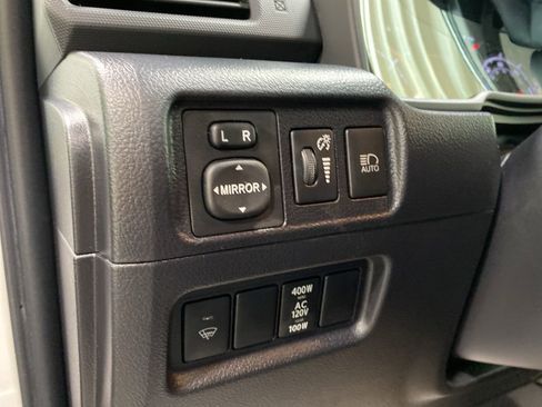 Used 2021 Toyota 4Runner Limited AWD/4WD image 24