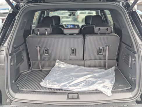 New 2026 Chevrolet Traverse Z71 w/ LPO, Floor Liner Package image 30