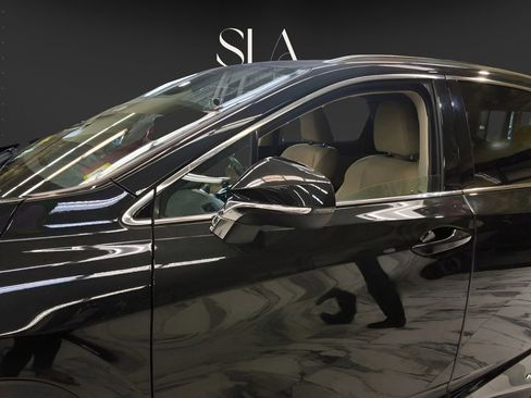 Used 2021 Lexus RX 450h AWD w/ Premium Package image 11