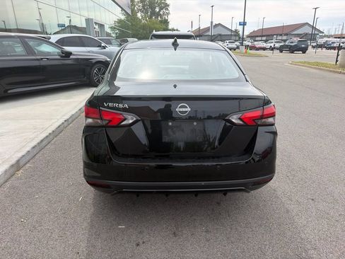Used 2025 Nissan Versa SV FWD image 5