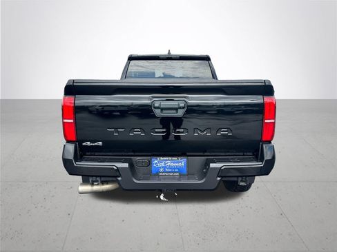 Certified 2024 Toyota Tacoma SR5 AWD/4WD image 9
