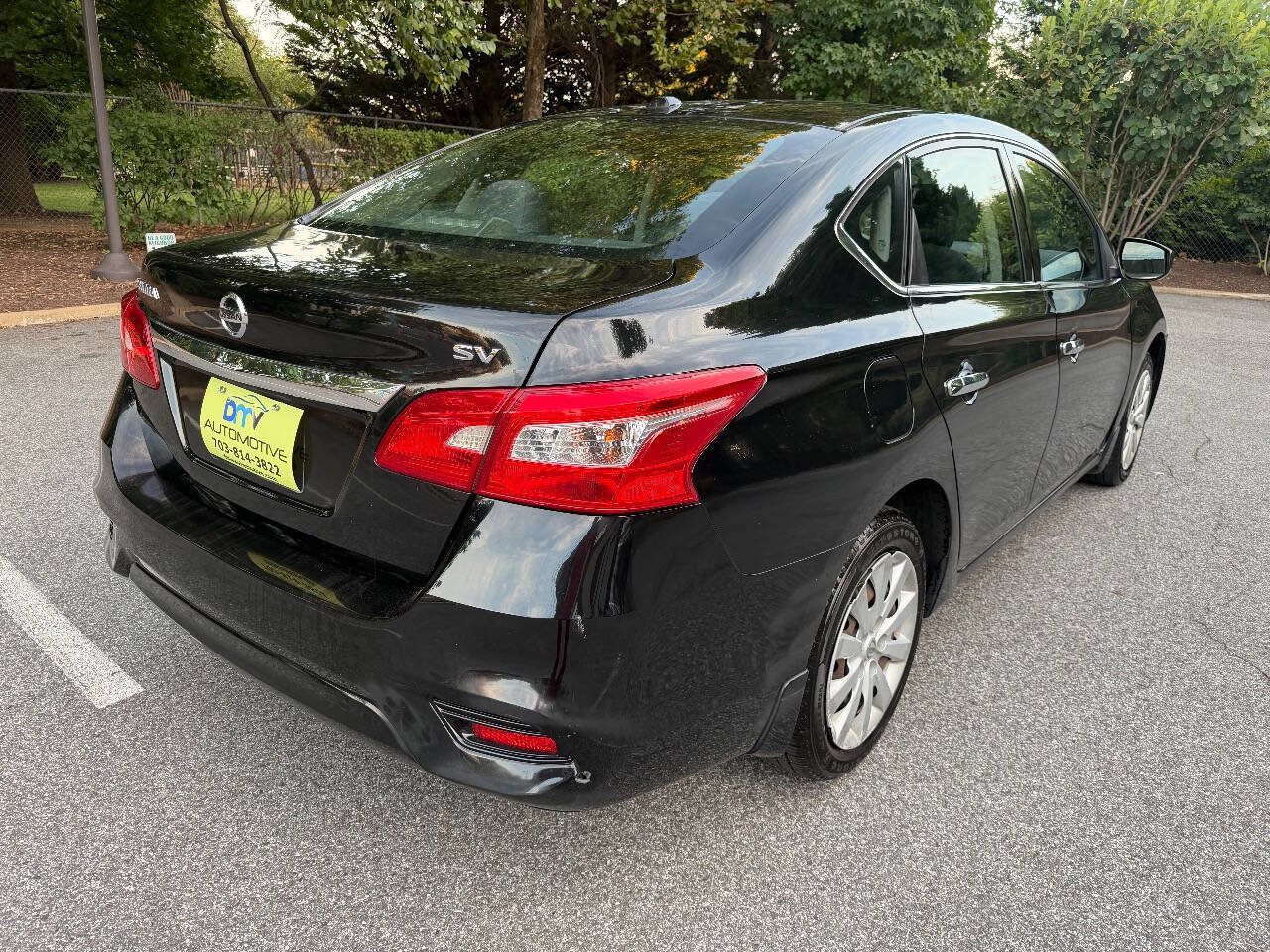Used 2017 Nissan Sentra SV FWD image 6