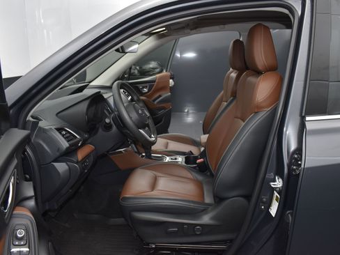 Used 2024 Subaru Forester Touring w/ Pop Package 2 image 12