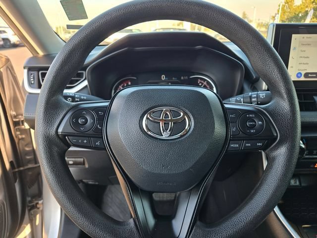 Certified 2025 Toyota RAV4 XLE FWD image 24