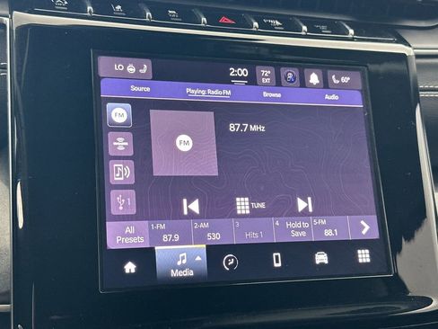 Used 2023 Jeep Grand Cherokee Laredo w/ Luxury Tech Group I AWD/4WD image 17