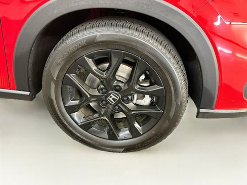 Used 2025 Honda HR-V Sport image 11
