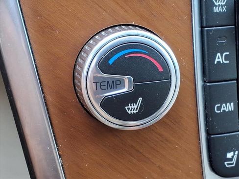 Used 2015 Volvo XC60 T5 Platinum image 24