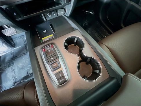 Used 2024 Honda Passport EX-L image 24