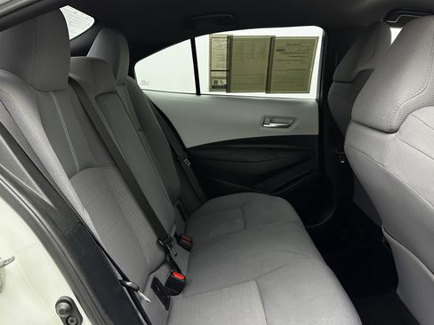 Used 2021 Toyota Corolla SE image 29