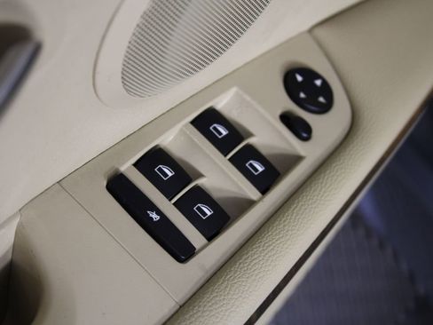 Used 2006 BMW 325xi Sedan image 22