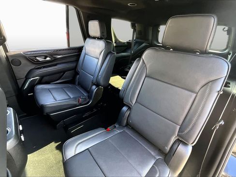 Used 2023 GMC Yukon Denali AWD/4WD image 19