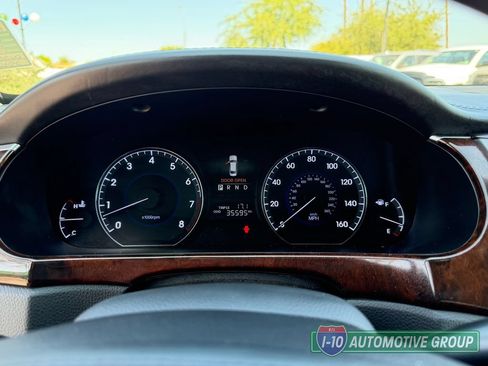 Used 2013 Hyundai Equus Signature RWD image 21