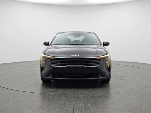 Used 2025 Kia K4 FWD image 2