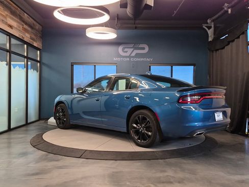 Used 2023 Dodge Charger SXT w/ Blacktop Package image 5