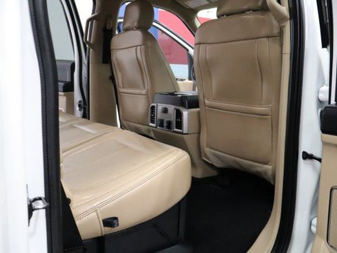Used 2020 Ford F250 Lariat w/ Lariat Value Package AWD/4WD image 54