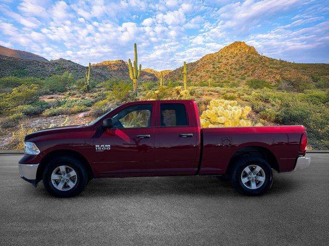 Used 2024 RAM 1500 Classic SLT AWD/4WD image 7