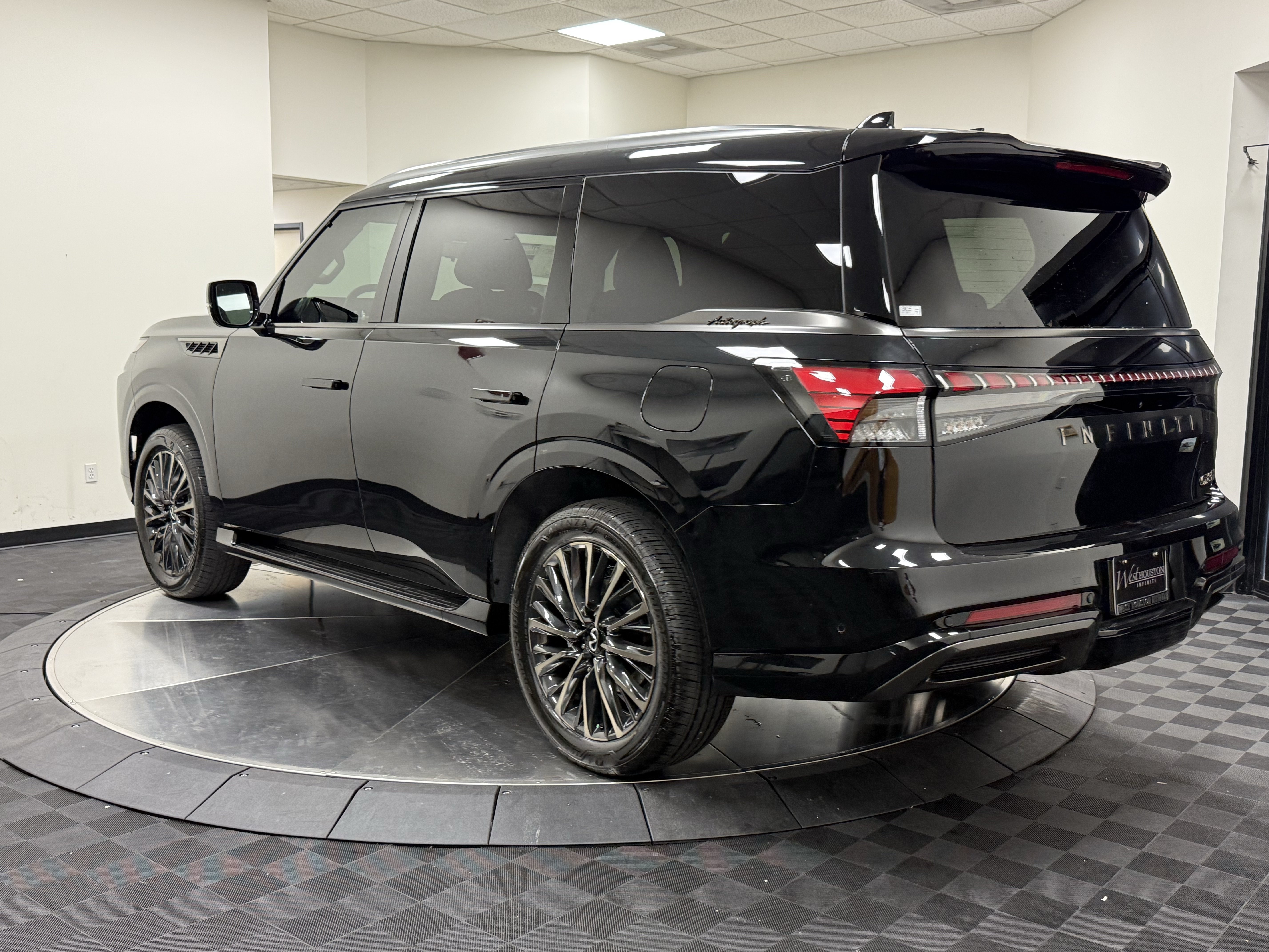 New 2027 INFINITI QX80 Autograph AWD/4WD image 5