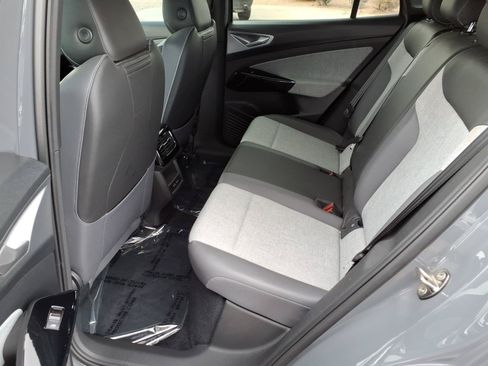 Certified 2023 Volkswagen ID.4 Pro RWD image 17