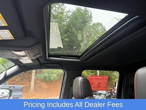 Certified 2025 Nissan Frontier PRO-4X w/ Pro Premium Package AWD/4WD image 14