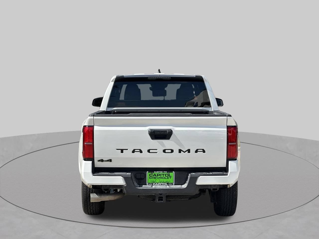 Used 2026 Toyota Tacoma SR5 AWD/4WD image 4