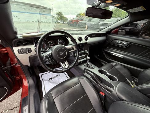 Used 2016 Ford Mustang GT Premium image 14