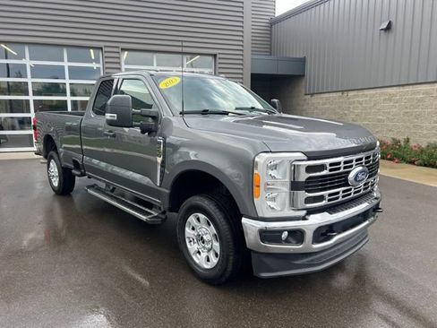 Used 2023 Ford F250 XLT w/ 360-Degree Camera Package AWD/4WD image 3