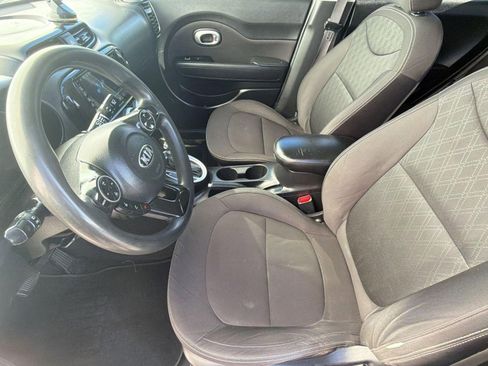 Used 2016 Kia Soul FWD image 21