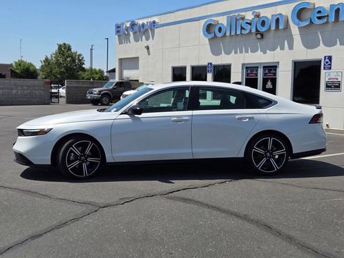 Used 2024 Honda Accord Sport image 7