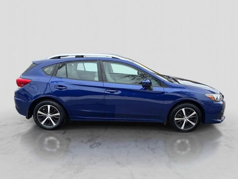 Used 2023 Subaru Impreza Premium image 8
