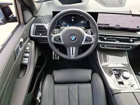Used 2025 BMW X7 M60i AWD/4WD image 2