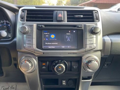 Used 2017 Toyota 4Runner SR5 image 18