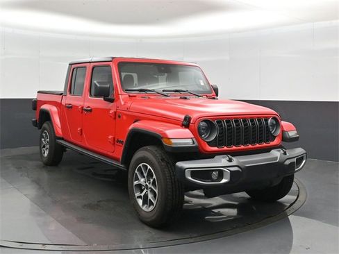 Used 2024 Jeep Gladiator Sport image 1