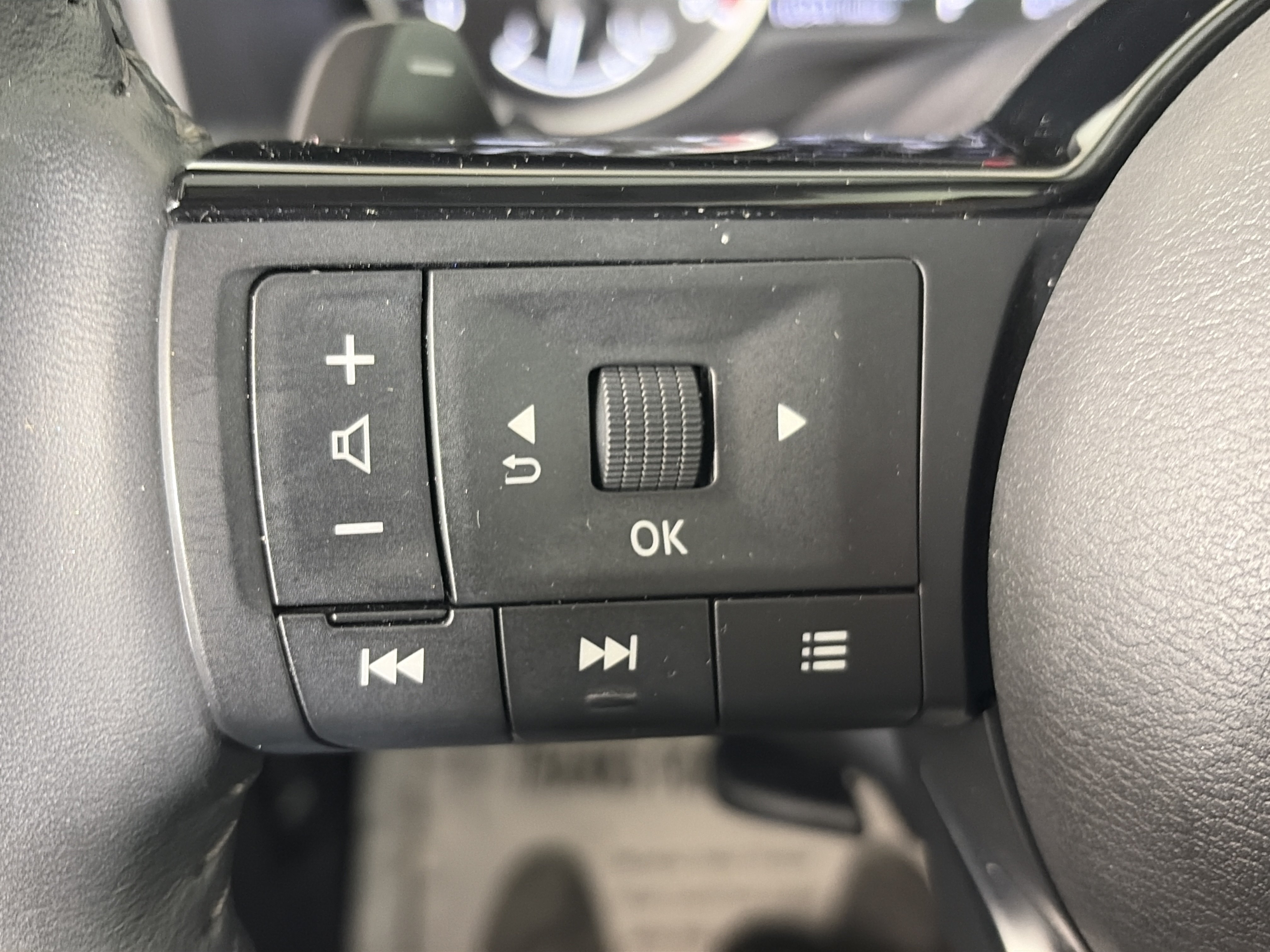 Certified 2023 Nissan Rogue SL w/ SL Premium Package AWD/4WD image 39