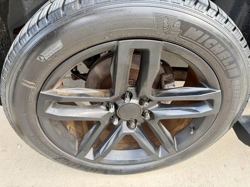 Used 2014 Chevrolet Tahoe LTZ image 9