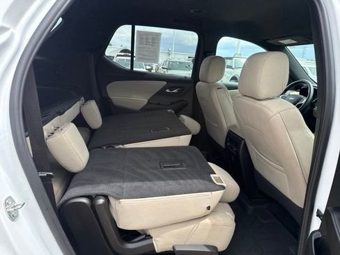 Used 2023 Chevrolet Traverse LS w/ Safety Package AWD/4WD image 41