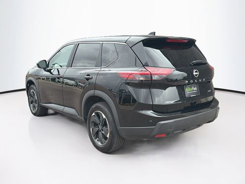 Used 2025 Nissan Rogue SV AWD/4WD image 5